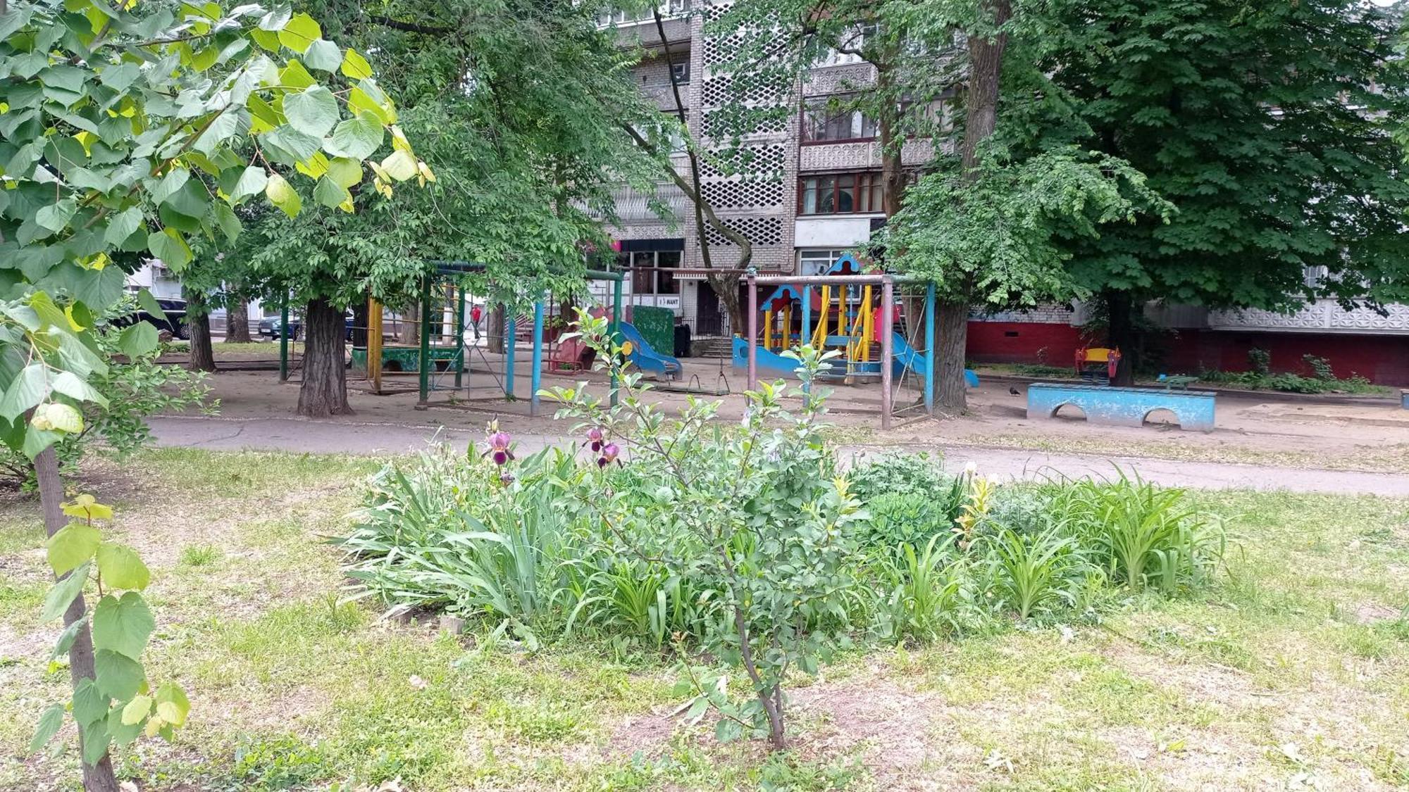 Білі 1 Кімнатні Апартаменти Сіті- Центр 4 Поверх 9 Поверхового Будинку Nikolayev Luaran gambar